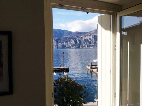 Apartament 11