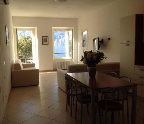 Apartment 22